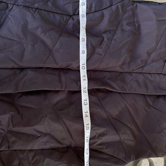 Vest - Picture 8 of 10